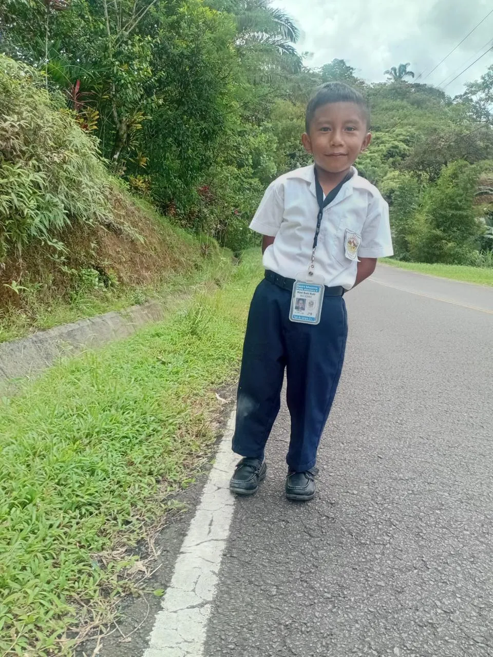 Joel, camino a clases