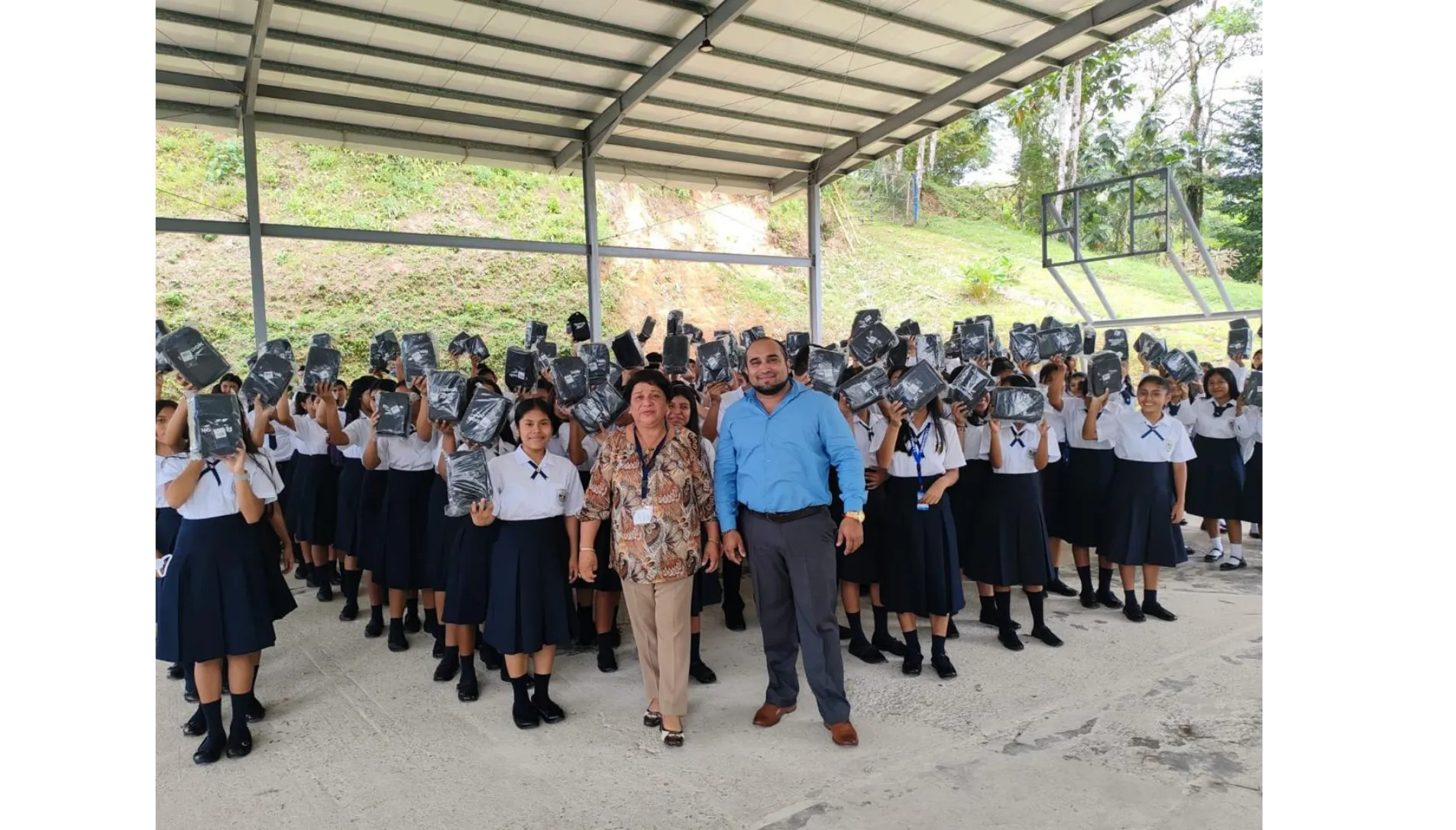 Jornada logística — entrega de mochilas